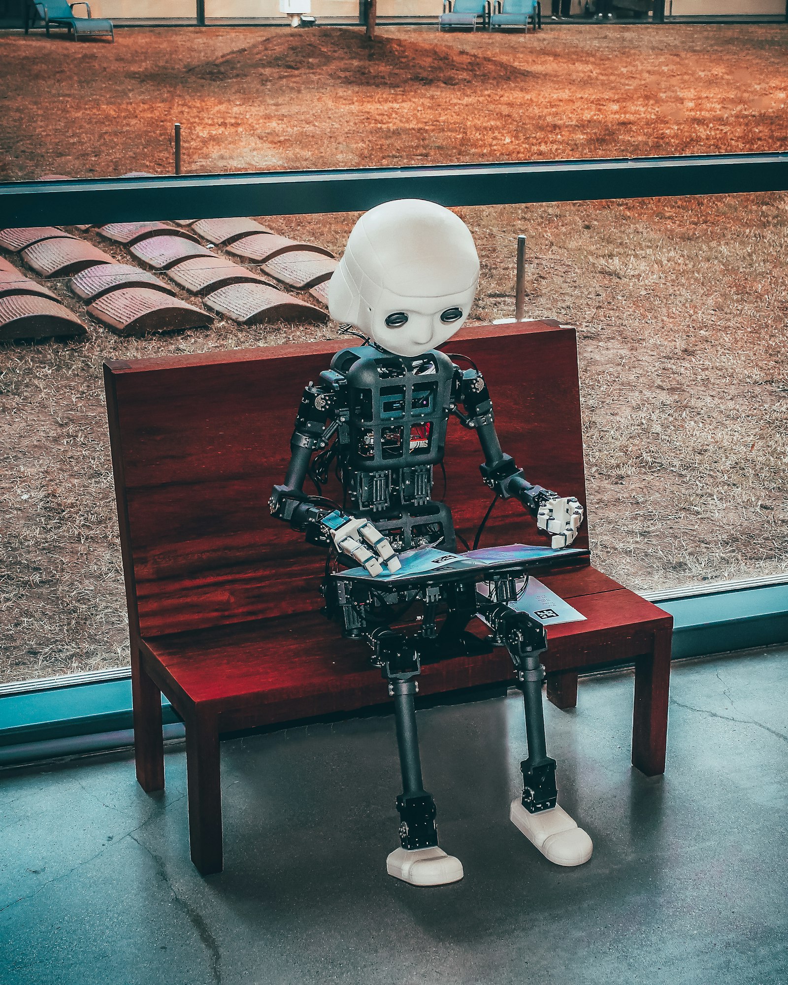 开源权重模型升温:AI 普及与安全治理正在正面碰撞